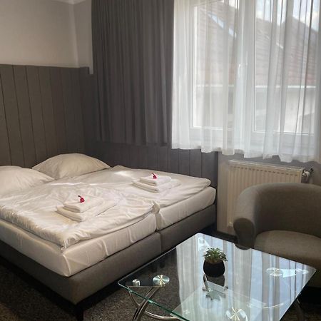 Strzelecka 1 Hotel Opole Ngoại thất bức ảnh