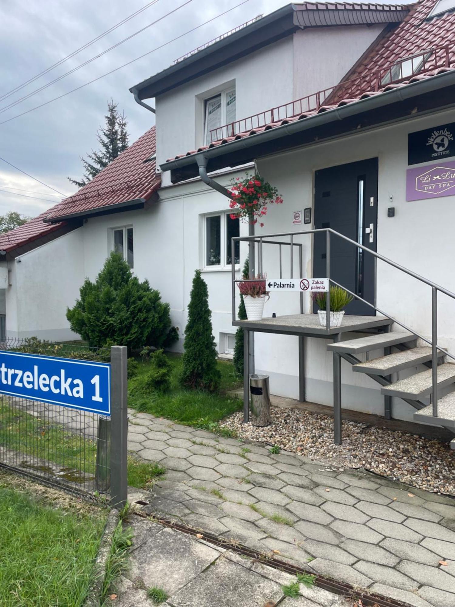 Strzelecka 1 Hotel Opole Ngoại thất bức ảnh