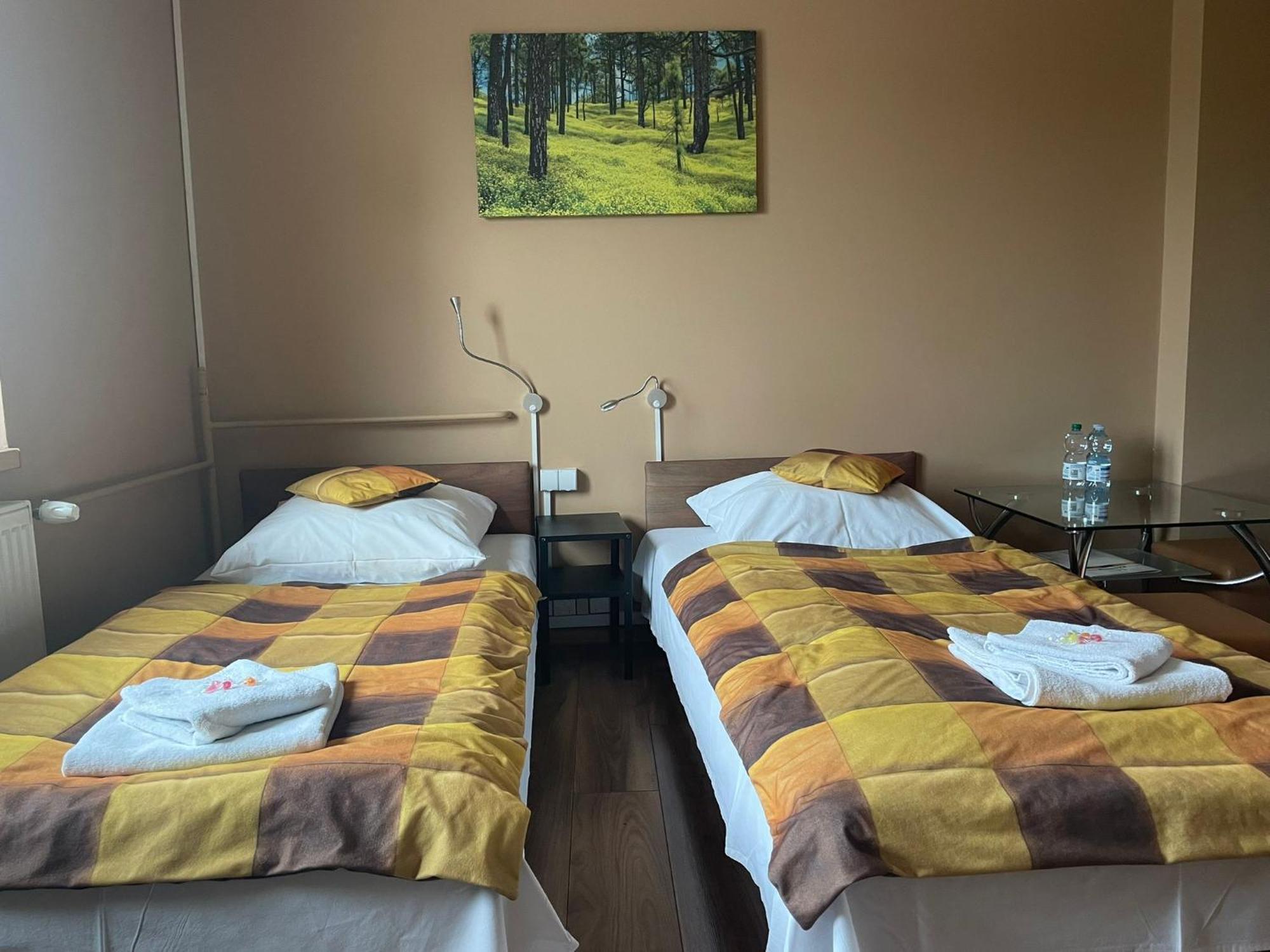 Strzelecka 1 Hotel Opole Ngoại thất bức ảnh