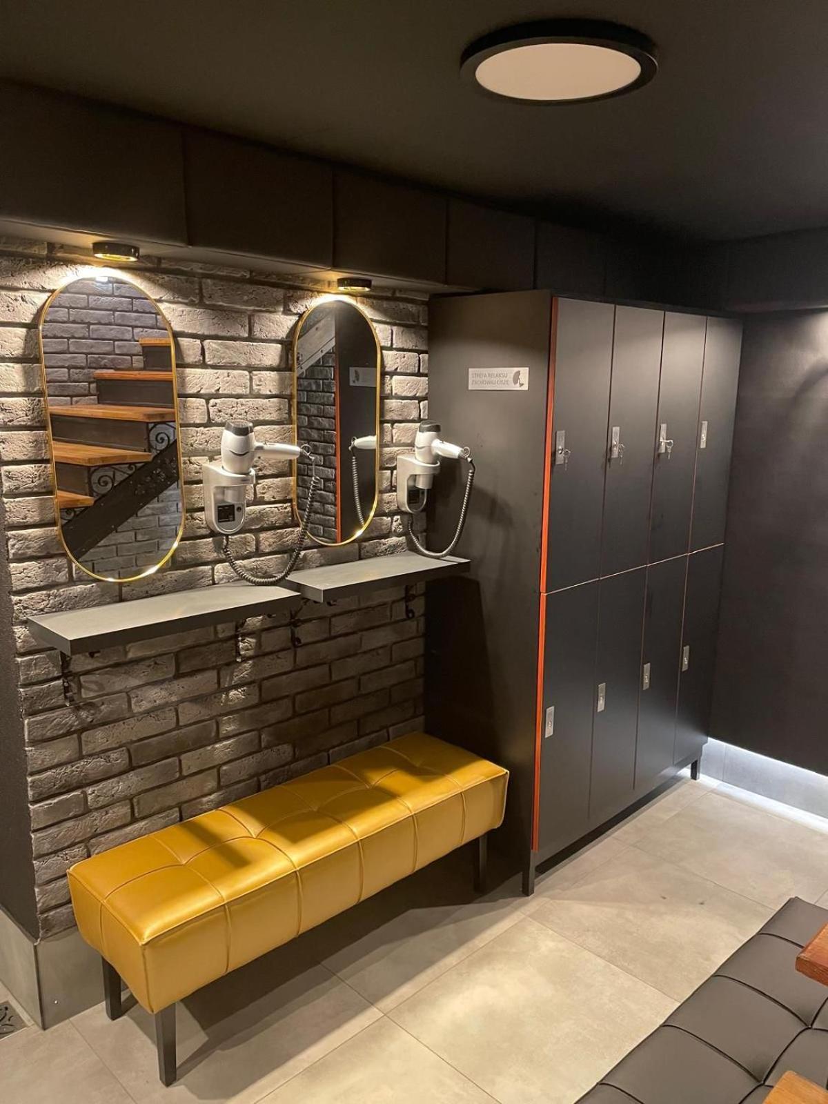 Strzelecka 1 Hotel Opole Ngoại thất bức ảnh
